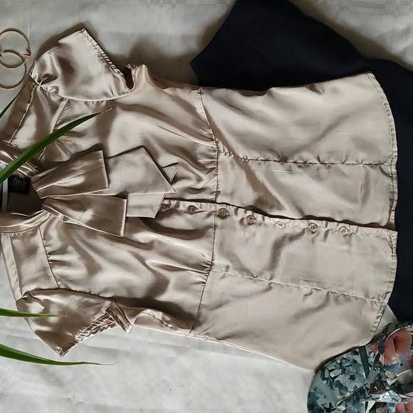 Blouse - Picture 3 of 4